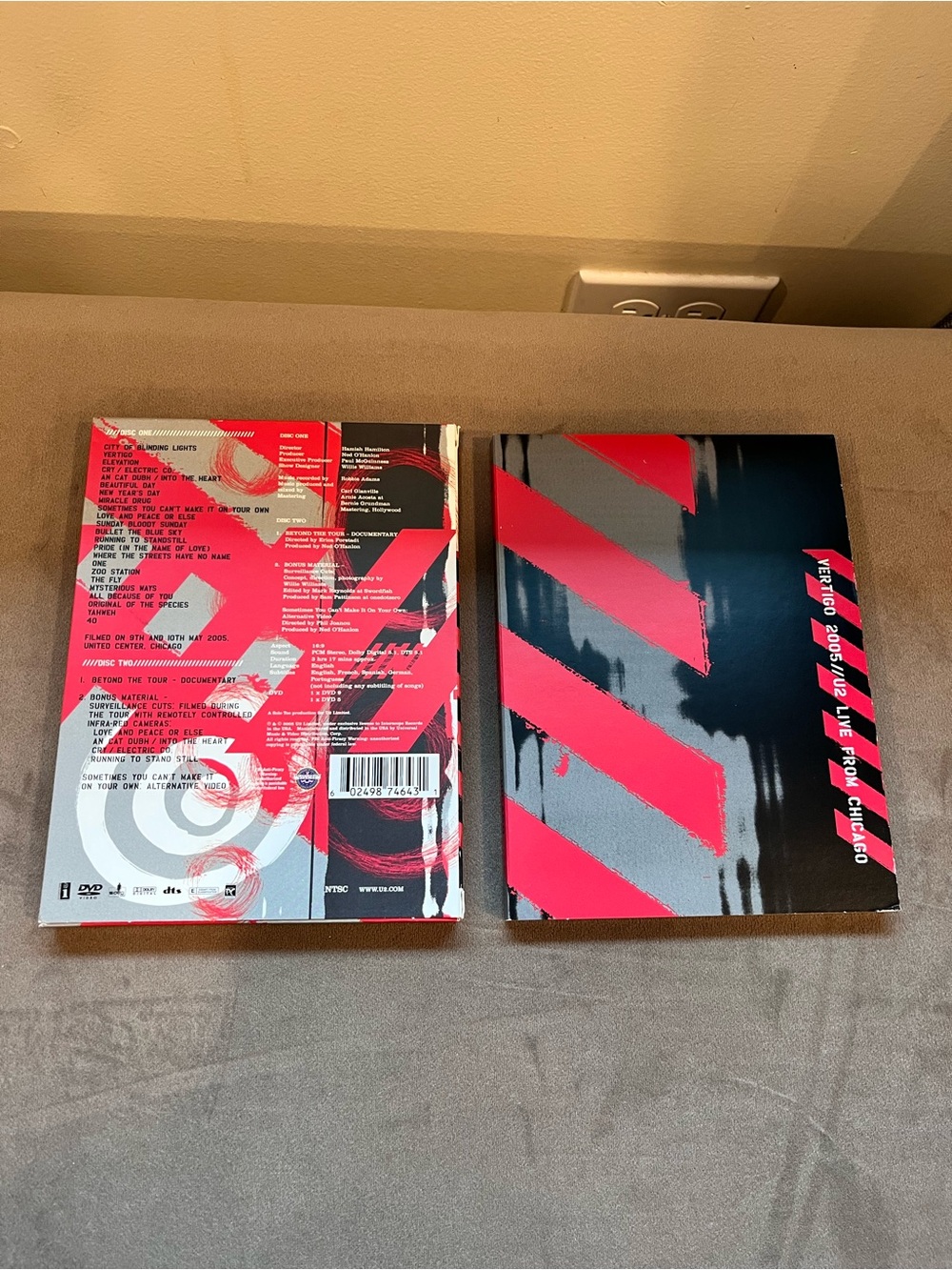 U2 Vertigo Live from Chicago DVD